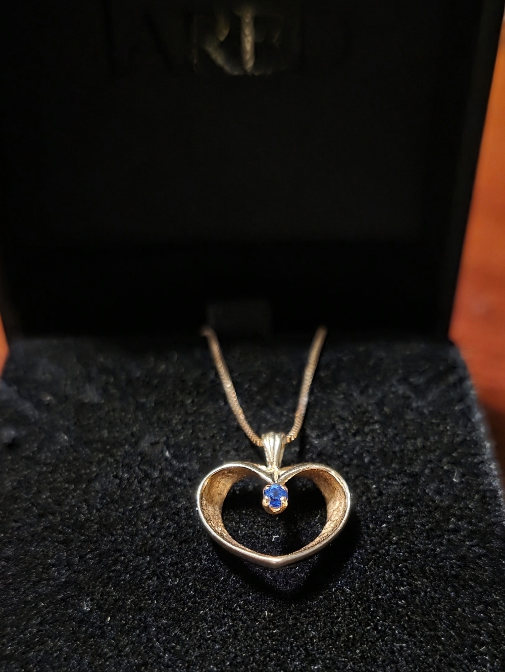 20" 14k Gold Box Chain With Natural Sapphire and 14k Gold Heart